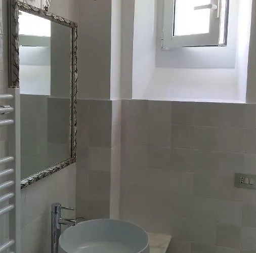 לינה וארוחת בוקר Colori Di 4*